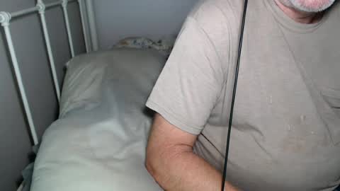 Snapshot of casinocam chatting on 06-24-26, 06:12 CasinoCam online show from 06-24-26, 06:12