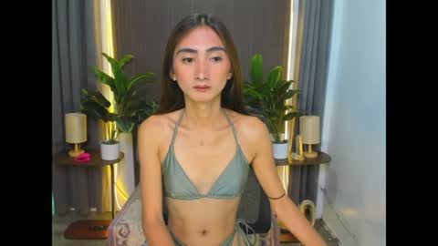 Snapshot of cassandrafoxxx chatting on 06-07-26, 01:43 cassandrafoxxx online show from 06-07-26, 01:43