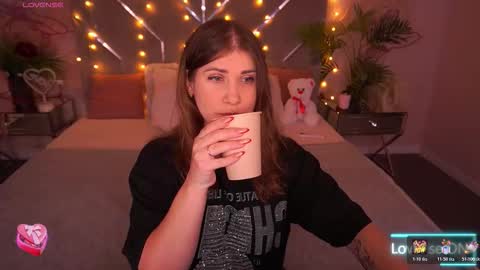 Lena online show from 02-12-26, 07:58