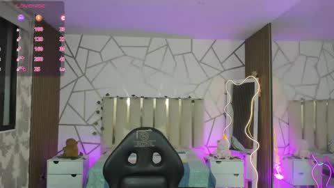 Snapshot of casse_tay chatting on 05-08-26, 03:12 casse_tay online show from 05-08-26, 03:12
