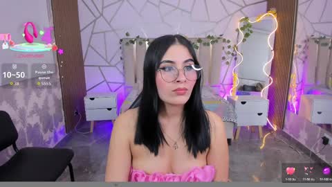 Snapshot of casse_tay chatting on 06-08-26, 03:18 casse_tay online show from 06-08-26, 03:18