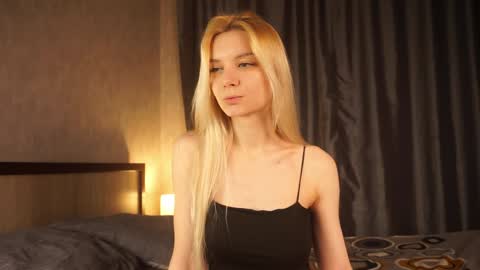 Snapshot of cassie130505 chatting on 01-10-25, 03:29 Cassie online show from 01-10-25, 03:29