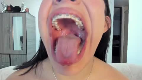 Snapshot of cassie_jones1 chatting on 06-20-26, 02:09 Cassie Jones online show from 06-20-26, 02:09