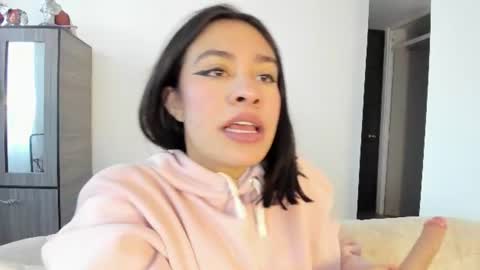 Snapshot of cassie_jones1 chatting on 07-04-26, 01:28 Cassie Jones online show from 07-04-26, 01:28