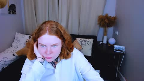 Snapshot of cassie_xkiss chatting on 12-17-24, 07:48 Cassie online show from 12-17-24, 07:48