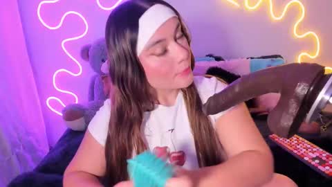 Snapshot of cassiebigass_ chatting on 09-21-25, 10:50 Bela igzaii9r online show from 09-21-25, 10:50