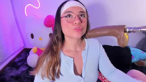 Snapshot of cassiebigass_ chatting on 06-05-26, 12:39 Bela igzaii9r online show from 06-05-26, 12:39