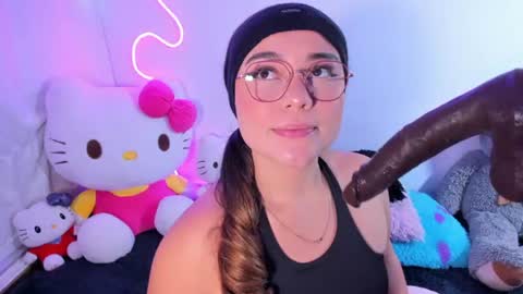 Snapshot of cassiebigass_ chatting on 07-12-26, 04:31 Bela igzaii9r online show from 07-12-26, 04:31