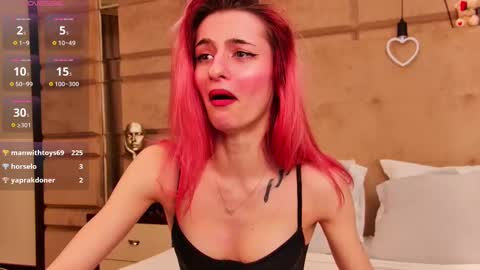Snapshot of cassiefoxx_ chatting on 03-06-25, 01:37 Cassie online show from 03-06-25, 01:37