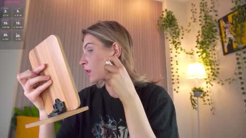 Im Cassie3 online show from 03-01-26, 07:54