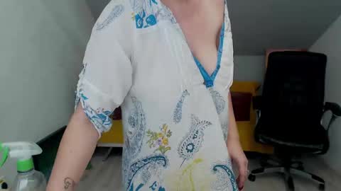 CassieJonas online show from 01-23-25, 11:37