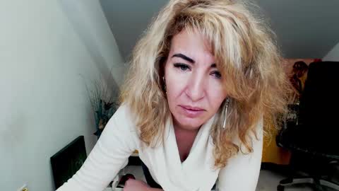 CassieJonas online show from 01-27-25, 02:31