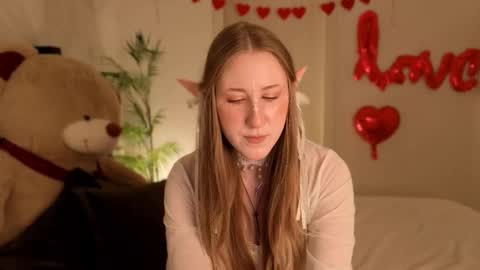 Snapshot of cassiereborn chatting on 02-15-26, 11:45 Casey online show from 02-15-26, 11:45