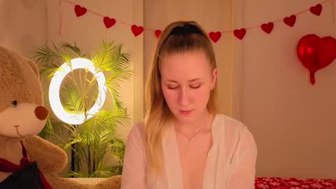 Snapshot of cassiereborn chatting on 02-24-26, 04:38 Casey online show from 02-24-26, 04:38