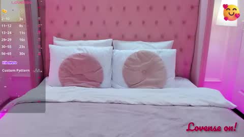 Snapshot of cassieride chatting on 11-25-25, 06:46 Curly online show from 11-25-25, 06:46