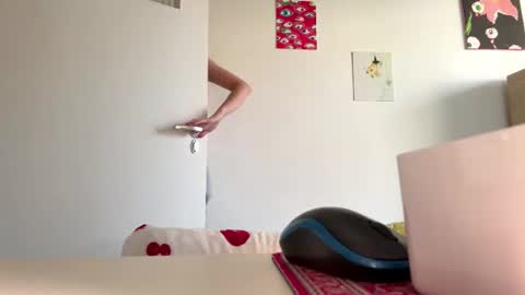 Olivia online show from 03-01-26, 08:05