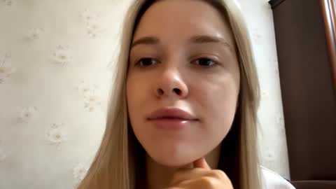 Anessa online show from 10-14-25, 05:41