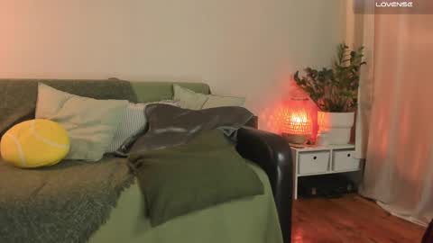  cassandra  online show from 03-12-25, 10:07