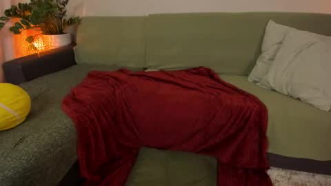  cassandra  online show from 03-21-26, 09:07