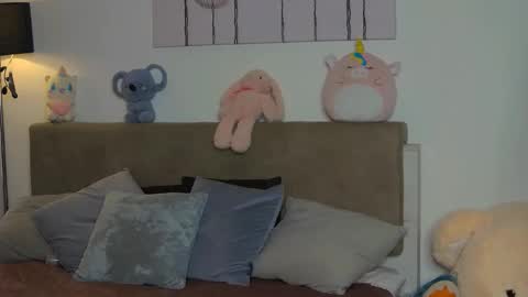 Kierie online show from 11-17-25, 05:57