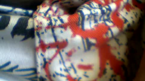 Snapshot of castells chatting on 06-25-26, 04:11 castells online show from 06-25-26, 04:11