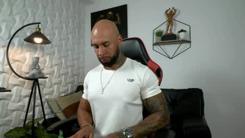 Matheo Brown online show from 05-15-26, 09:00
