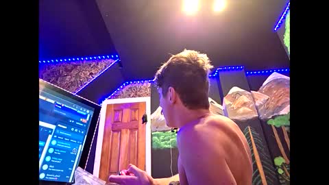 castration40 online show from 11-29-25, 08:28