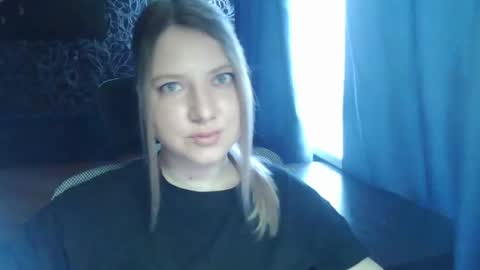 Snapshot of casual__vibes chatting on 04-25-26, 10:07 casual__vibes online show from 04-25-26, 10:07