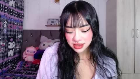 Mila online show from 10-01-25, 01:33