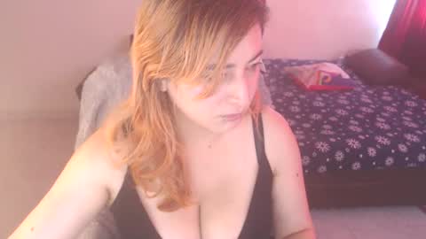 Snapshot of cat_naughty chatting on 06-05-26, 06:02 cat naughty online show from 06-05-26, 06:02