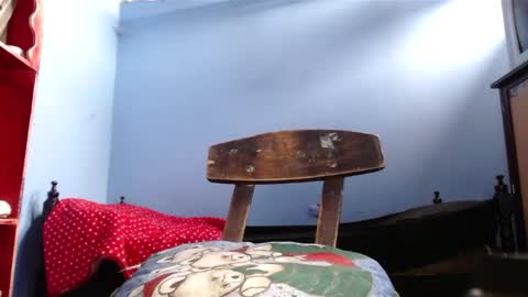 Snapshot of cat_woman05 chatting on 02-06-25, 05:51 cat woman05 online show from 02-06-25, 05:51