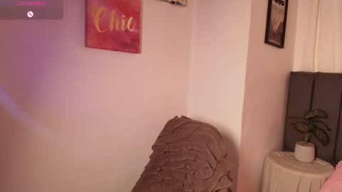 Snapshot of cata2319 chatting on 08-04-26, 12:41 catalina online show from 08-04-26, 12:41