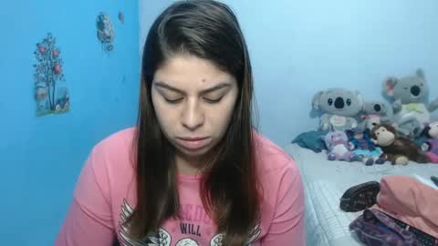 Snapshot of cata_09 chatting on 02-05-25, 03:52 cata online show from 02-05-25, 03:52