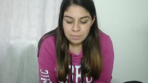 Snapshot of cata_09 chatting on 05-12-26, 10:07 cata online show from 05-12-26, 10:07