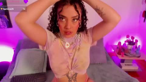 Snapshot of cata_greenn chatting on 04-17-26, 07:28 Cata green model independient online show from 04-17-26, 07:28