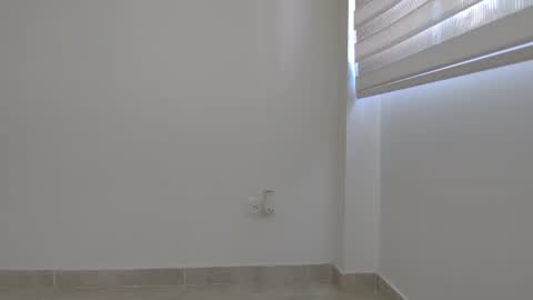 Snapshot of cata_n_cami chatting on 06-11-26, 09:35 cata_n_cami online show from 06-11-26, 09:35