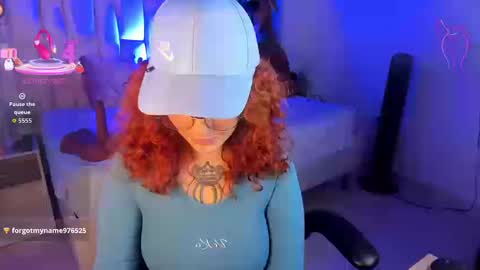 Snapshot of catalehia_moonlightt chatting on 03-20-26, 02:11 Catalehia online show from 03-20-26, 02:11