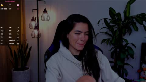 MACARENA online show from 12-12-24, 10:20