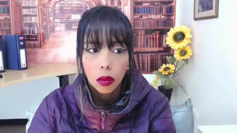 Snapshot of catalella_ar chatting on 10-30-25, 03:08 Queen Catalella online show from 10-30-25, 03:08