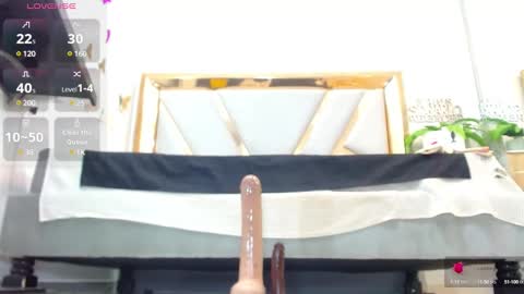 Snapshot of catalillina_love1 chatting on 02-25-25, 12:34 Cata online show from 02-25-25, 12:34