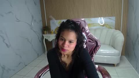 Snapshot of catalina5_s chatting on 10-12-25, 01:32 Catalina online show from 10-12-25, 01:32