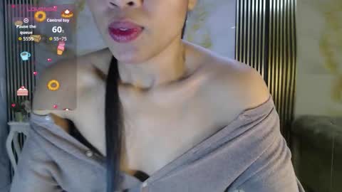 Catalina  online show from 10-22-25, 01:22