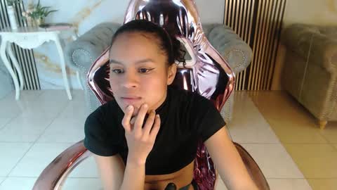 Catalina  online show from 02-25-26, 02:05