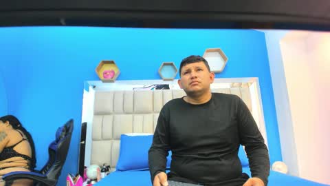 Snapshot of catalina_and_jhon chatting on 10-07-25, 12:24 Jhon and Catalina online show from 10-07-25, 12:24
