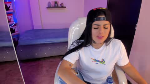 Catalina online show from 12-23-24, 12:14