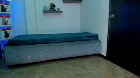 Catalina online show from 02-14-25, 09:10