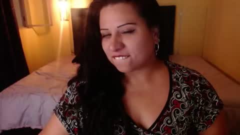 Snapshot of catalinajane1 chatting on 06-22-26, 08:17 catalinajane1 online show from 06-22-26, 08:17