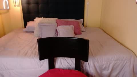 Snapshot of catalinajane1 chatting on 07-23-26, 01:58 catalinajane1 online show from 07-23-26, 01:58