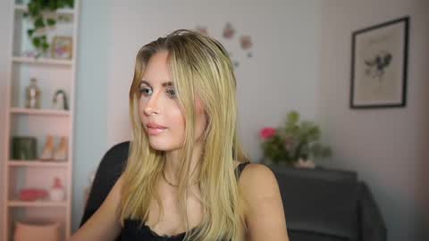Snapshot of catecrago_ chatting on 02-27-25, 05:58 catecrago online show from 02-27-25, 05:58