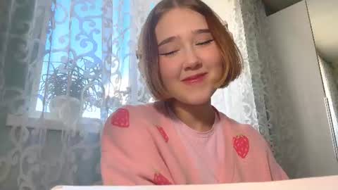 Snapshot of caterinakeliikoa chatting on 06-20-26, 09:45 Kate online show from 06-20-26, 09:45
